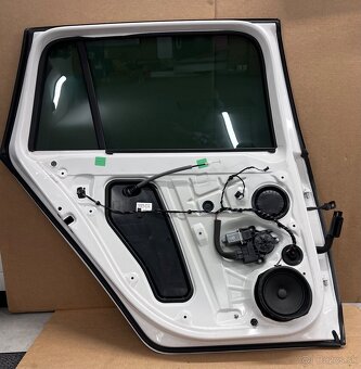 Škoda Octavia 3 ľavé zadné dvere - 3