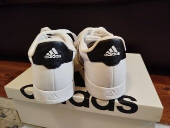 Prechodné tenisky Adidas - veľkosť 40, super stav - 3