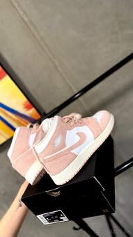 AIR Jordan 1 Mid SE (GS) - 3