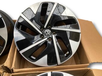 Alu disky Volkswagen R19 5x112 čierne - 3