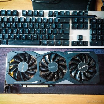 GIGABYTE GeForce RTX 2080 SUPER GAMING OC 8G - 3