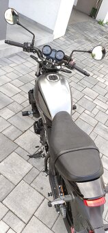 Kawasaki Z 650rs - 3