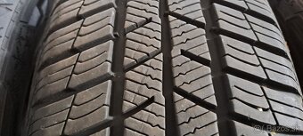 Predám 4ks skoro nové zimné 185/60r15-84T Barum - 3