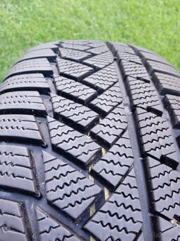 215/65 r17 zimné pneu.8 mm DOT.3124 - 3