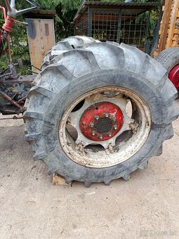 Diely Zetor - 3