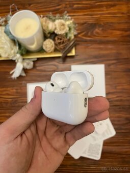 Apple AirPods Pro 2 - 3