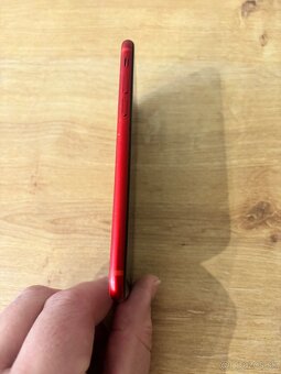 iPhone 8 Red 64 GB - 3