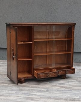 Knižnica starožitná . - 3