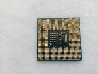 predám procesor Intel® Core™ i5 560M  z notebooku - 3