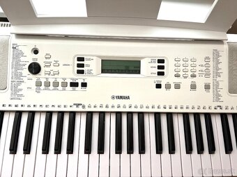 Klávesy Yamaha EZ 300 s dynamikou - 3