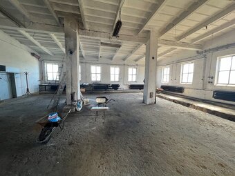 Predaj-veľkometrážne garáže, 382 m2, poz. 882 m2, V. Šariš - 3
