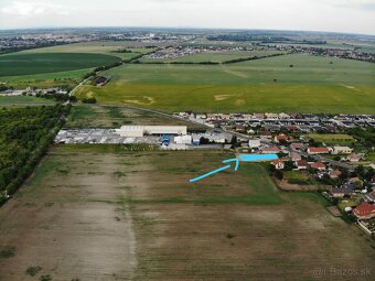 STAVEBNÝ POZEMOK 1122 m² v NOVEJ DEDINKE - 3