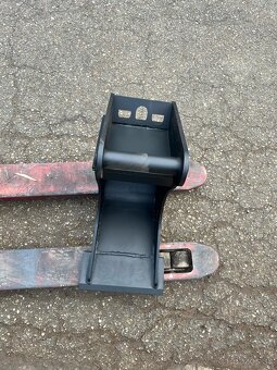 Na predaj lopata na 3t bager 300mm Lehnhoff MS3 - 3