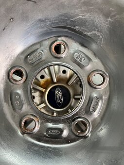 Plechove disky Ford R16 - 3