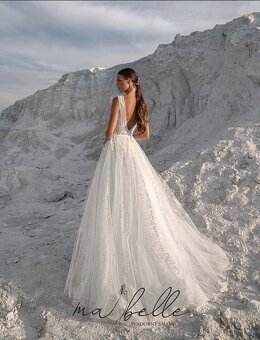 Nádherne trblietave svadobné šaty - 3