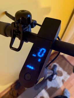 Elektrická kolobežka Xiaomi Mi Essential – odblokovaná na 25 - 3