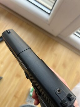 Vzduchová pištoľ Umarex HPP - 3