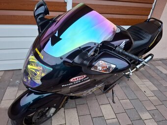 Honda cbr 1100 xx - 3