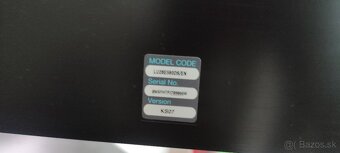 SAMSUNG 28" UHD LED displej 4K - 3