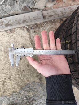 Zimné pneumatiky Good Year 215/70R16 - 3