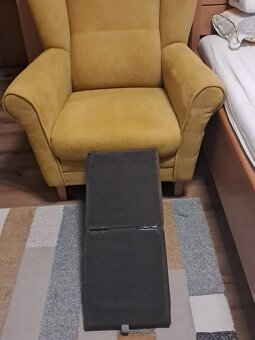 Taburetka k posteli - 3