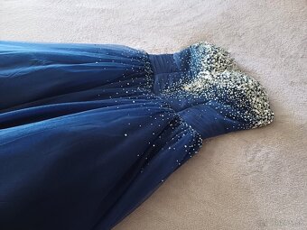 Predáme spoločenské šaty - 3