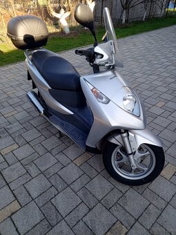 Honda Dylan 125 - 3