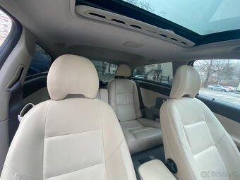 Volvo C30 2.4D (2007, automat) - 3
