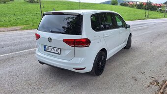 Volkswagen Touran - 3