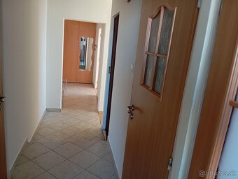 Predám 3-izbový byt s 2 balkónmi - 3