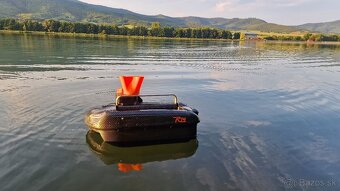 Zavážacia loďka Carplounge rt4 - 3