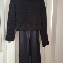 Dámske "kožené", glitrované nohavice - 3