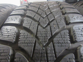 R18 Zimná sada MERCEDES GLA rozteč 5x112 215/55R18 DUNLOP - 3