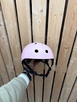 Detska prilba Momi dievcenska - 3