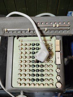 Retro kalkulačka Isa - 3