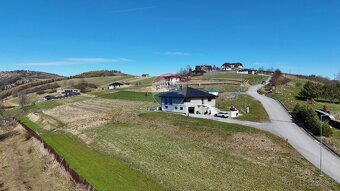 Na predaj pozemok Oravská Jasenica (1852 m2) - 3