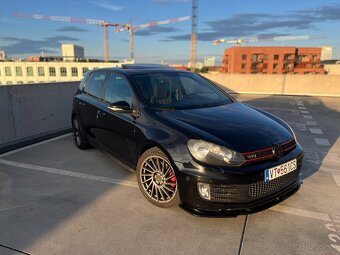 Volkswagen Golf VI GTI 2.0 TSI 155 kW - 3