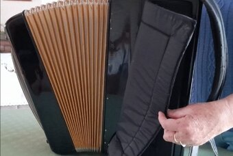 Akordeon Hohner Lucia IV P 96 - 3