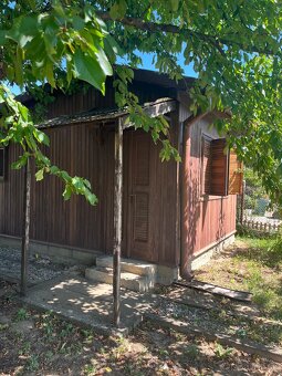 Na predaj záhrada s chatkou - 3