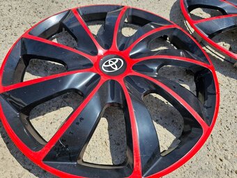 Puklice Toyota Corolla 17" - 3