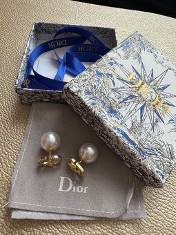 Trendy nausnice Christian Dior - 3
