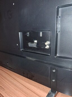 Predám TV LG 43LF510V - 3