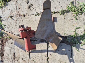 Predám obracací pluh na Tera, Vari, Agzat - 3