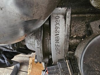 Motor Jaguar 4.0 9JPFNB x300 x330 - 3