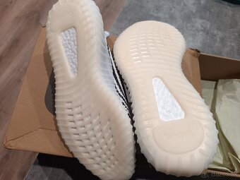 350 V2 Zebra Yeezy Boost 41 1/3 - 3
