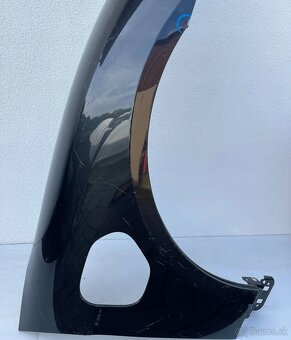 Porsche Taycan pravý blatník - 3