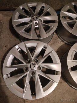 4ks alu disky orig. Škoda ROTARE 5x112 r17 - 3
