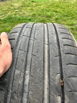Pneu 275/45ZR20 - 3