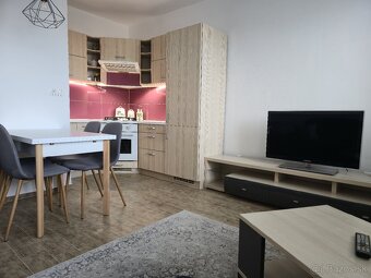 Byt na prenájom: 2.5izbový, vhodný aj pre študentov - 3