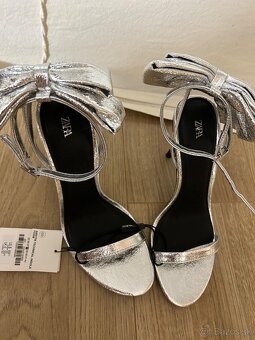 Zara extravagantne sandale - 3